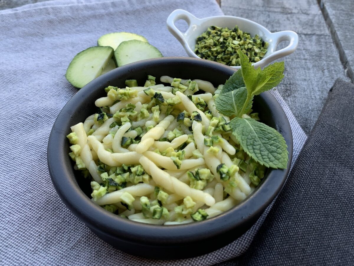 trofie-con-zucchine-secche